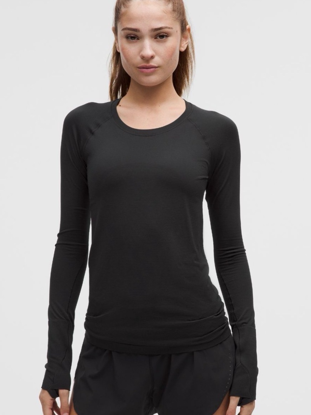 Lululemon Swiftly Tech Long Sleeve Long-Sleeve Top size 4 excellent condition
